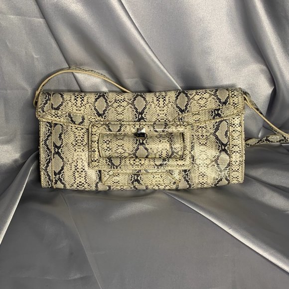 Squared Handbag by Sandra Roberts - Picture 7 of 8